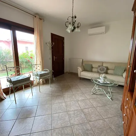 Hibiscus Casa de Férias Olbia